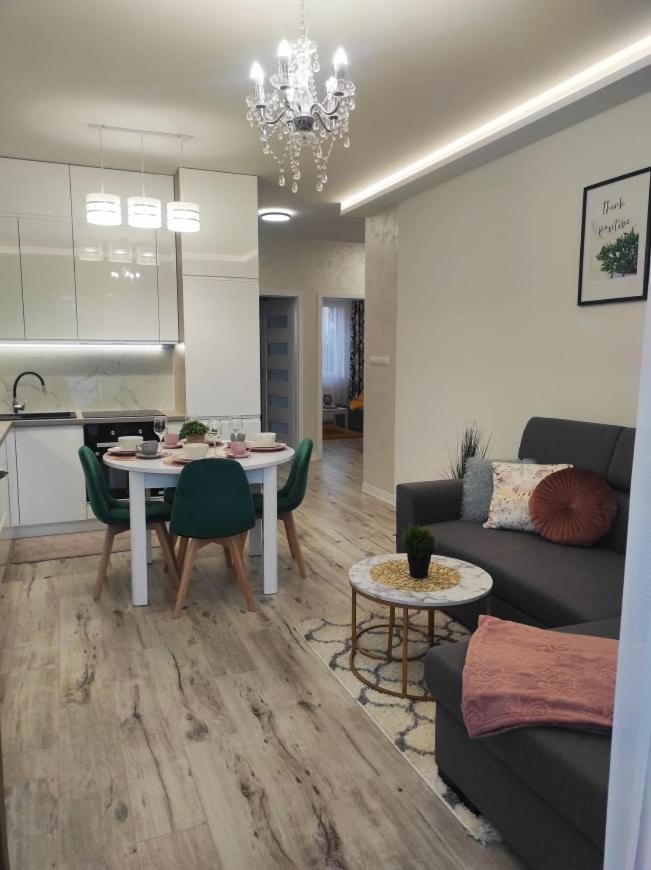 Sun River Apartament Iława Exteriör bild